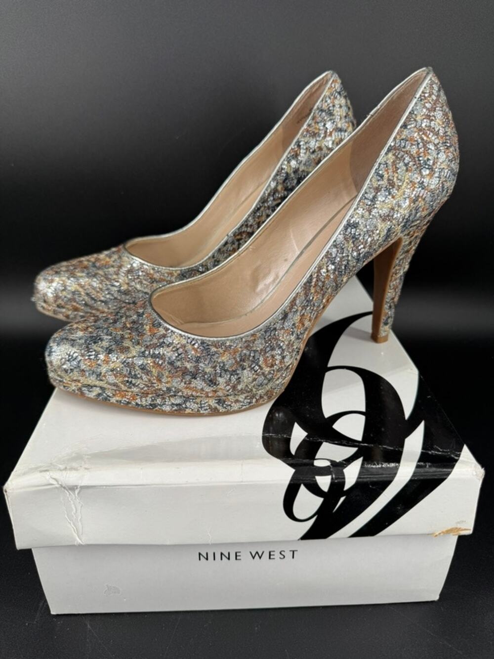 Nine West NW Rocha Pumps 9.5M Metallic Silver Lace Platform Stiletto Heels